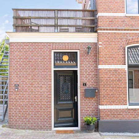 Sfeervol Verblijf In Oude Gemeentehuis Eenrum. מראה חיצוני תמונה