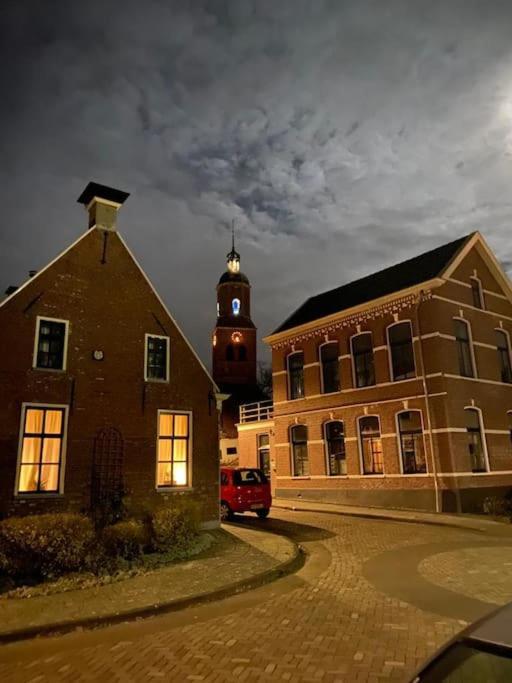 Sfeervol Verblijf In Oude Gemeentehuis Eenrum. מראה חיצוני תמונה